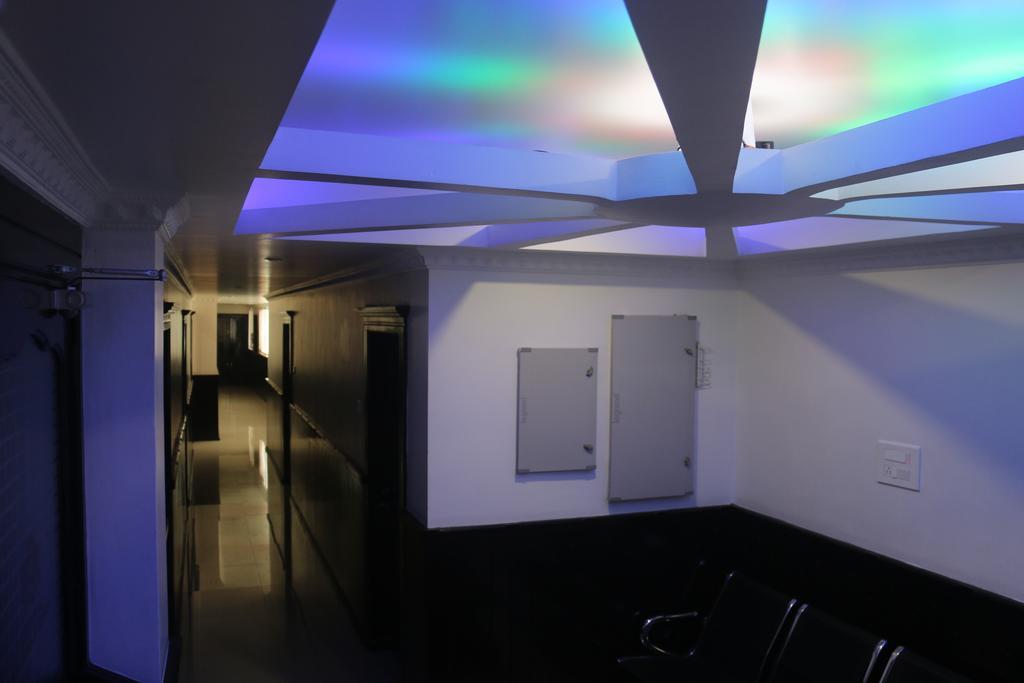 Gago Inn Thiruvananthapuram Extérieur photo